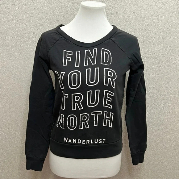 Wanderlust Find Your True North Sweatshirt - Picture 1 of 4